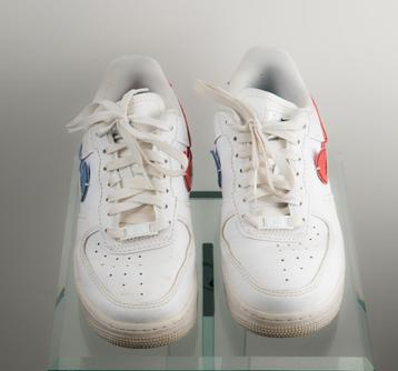 sneakers nike beschikbaar voor biedingen