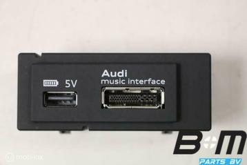 Media in aansluitstuk Audi A3 8V beschikbaar voor biedingen