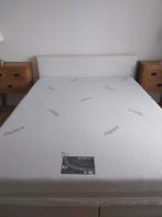 Bed met matras 160 X 200, Ophalen, Zo goed als nieuw