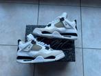 Jordan 4 military black, Sports & Fitness, Comme neuf, Chaussures