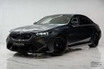 BMW M5 B&W / HUD / ACC / 360 / Frozen grey / Pano / Uniek, Auto's, Automaat, 4395 cc, Overige brandstoffen, Zwart