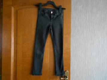 zwarte jeansbroek mt 140 Skinny Fit & Denim beschikbaar voor biedingen