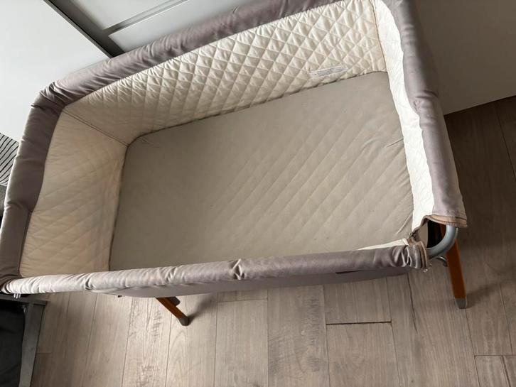 Babybed (0-6 maanden), Kinderen en Baby's, Babywiegjes en Ledikanten, Zo goed als nieuw, Ophalen