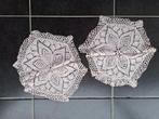 2 x vintage decoratieve onderleggers - kant, Antiek en Kunst, Ophalen of Verzenden
