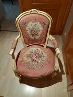 Oude stoel ongeveer 50 jaar oud, kan dienen als decoratie, Huis en Inrichting, Stoelen, Ophalen, Hout, Gebruikt, Overige kleuren