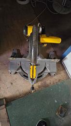 Scie a coupe Dewalt Dw706  moteur bloqué, Doe-het-zelf en Bouw, Gereedschap | Zaagmachines, Ophalen, Gebruikt, 70 mm of meer, Dewalt