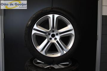 20 Inch Jaguar F-Pace Winterbanden 4,5MM PIRELLI 255/50R20 beschikbaar voor biedingen