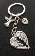Overleden herinnering geliefde engel vleuge sleutelhanger, Verzamelen, Sleutelhangers, Verzenden, Nieuw, Knuffel of Figuurtje