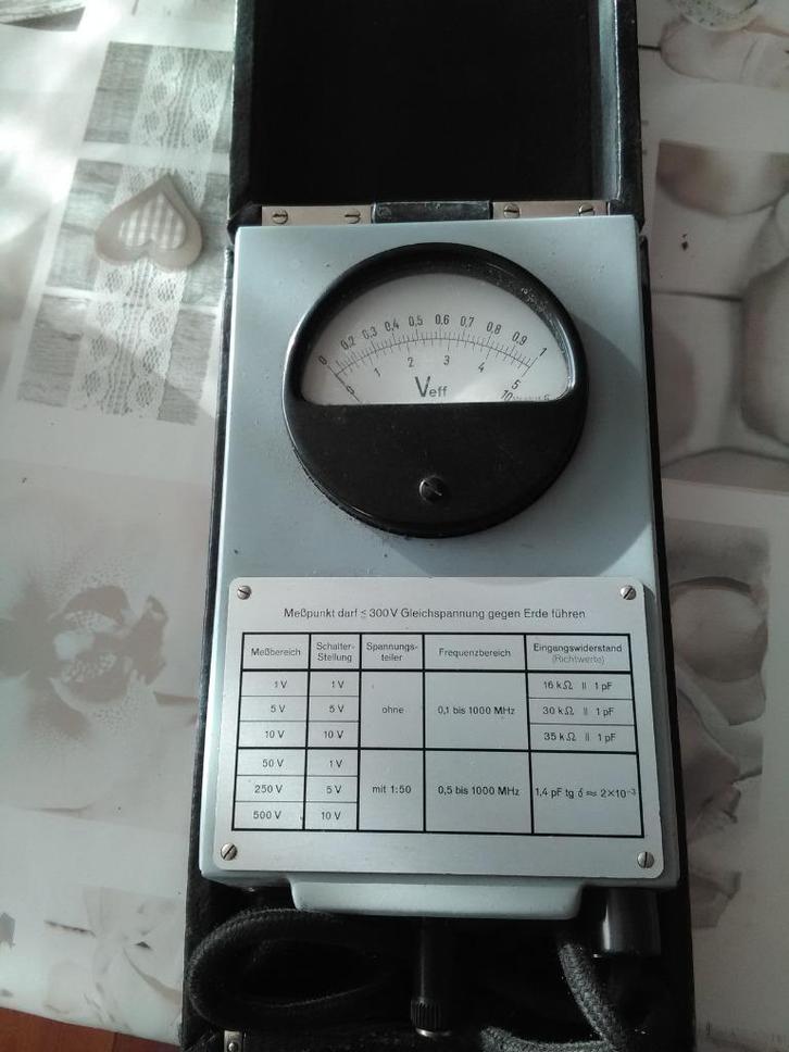 Voltmètre haute fréquence Siemens, Bricolage & Construction, Instruments de mesure, Comme neuf, Autres appareils de mesure ou compteurs