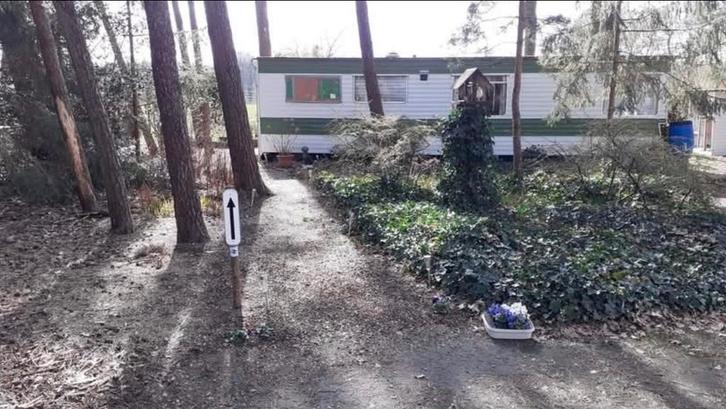 Recreatiegrond in Olen met stacaravan, Diversen, Overige Diversen, Gebruikt, Ophalen