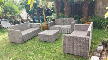 Lounge tuinset beschikbaar voor biedingen