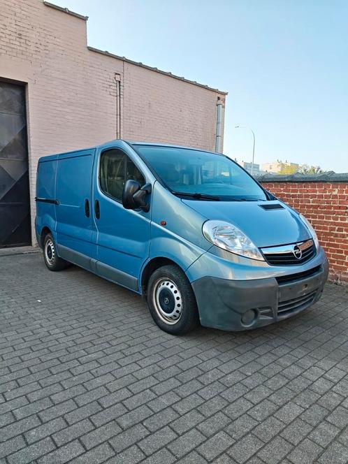 Opel Vivaro 2.0 CDTI Airco / 3 Zitplaatsen/ Trekhaak, Auto's, Opel, Bedrijf, Te koop, Vivaro, ABS, Airbags, Airconditioning, Alarm