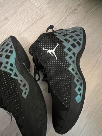 Zeer goede staat. Jorden Basketschoenen! Maat 40, Enlèvement, Comme neuf