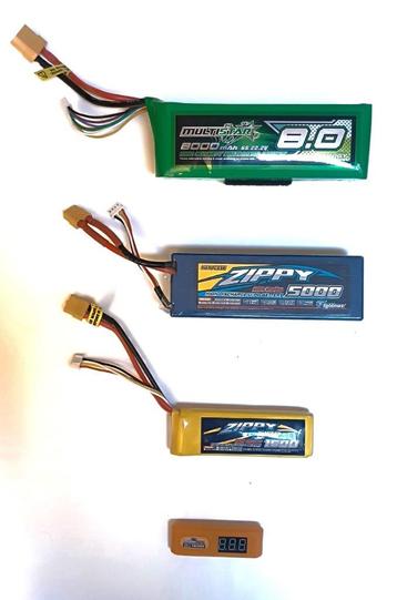 Lot de batteries LiPo et chargeurs Turnigy 