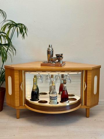 Vintage ‘speakeasy’ barkastje drankkastje jaren 50/60 beschikbaar voor biedingen