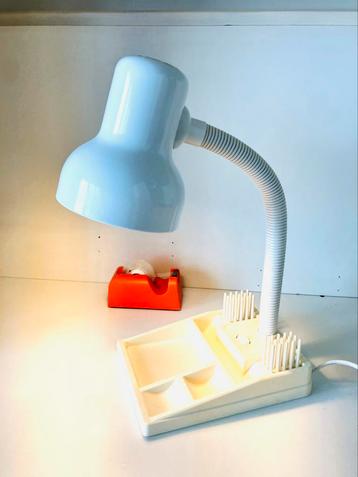  VINTAGE 80’s DESKLAMP VAN “MASSIVE” (Zie Beschrijving) beschikbaar voor biedingen