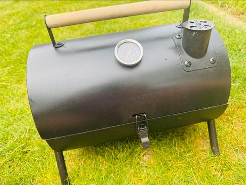 Grillin & chillin bbq, Tuin en Terras, Houtskoolbarbecues, Gebruikt, Ophalen