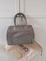 Très beau sac Liu Jo simili cuir gris avec bandoulliere, Bijoux, Sacs & Beauté, Enlèvement, Gris, Neuf