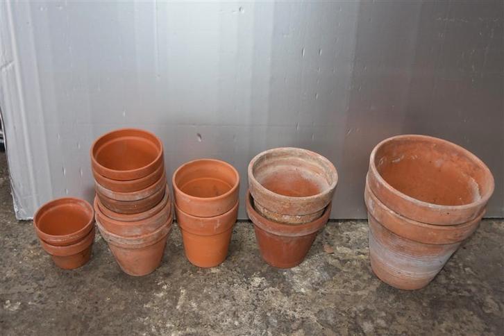 Teracota bloempotten Gratis, Jardin & Terrasse, Pots de fleurs, Comme neuf, Terracotta, Balcon, Jardin, Enlèvement