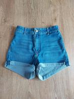 jeansshort met hoge taille in maat 36, Divided, Kort, Blauw, Ophalen of Verzenden