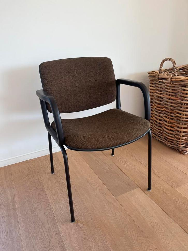 Te KOOP!  VIER MOOIE KANTOORSTOELEN, Huis en Inrichting, Stoelen, Zo goed als nieuw, Vier, Metaal, Stof, Bruin, Ophalen