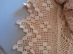 Beige gehaakte sprei 2.20 op 2m., Ophalen of Verzenden, Gebruikt, Beige, Overige typen