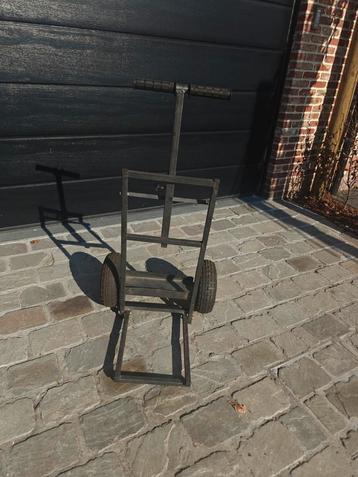 Steekwagen beschikbaar voor biedingen