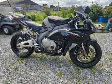 Honda cbr sc57 1000rr beschikbaar voor biedingen