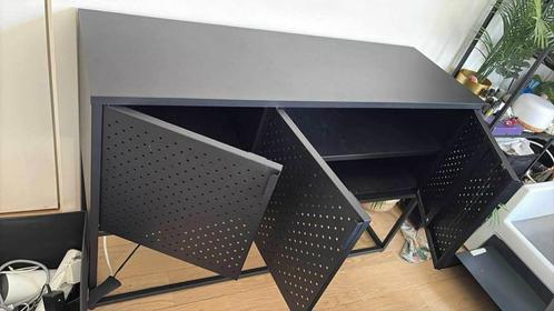 Virum van Jysk, zwarte stalen kast met 3 deuren, Huis en Inrichting, Kasten | Dressoirs, Gebruikt, 100 tot 150 cm, 25 tot 50 cm