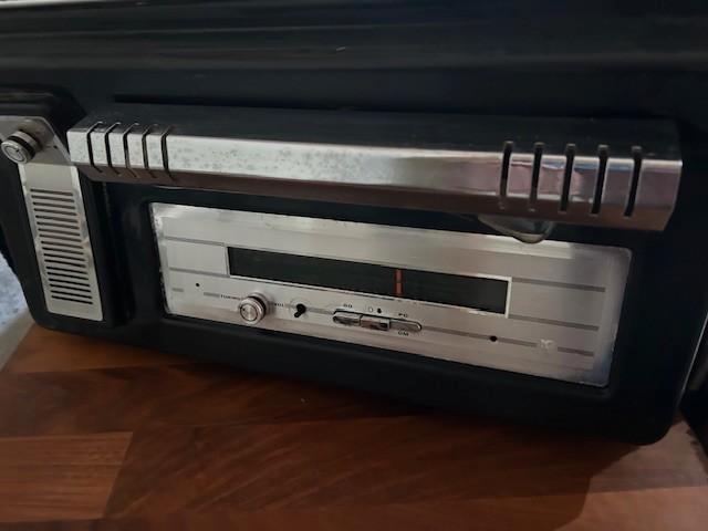 Vintage mahoniehouten radio – uit Amsterdams bordeel, Antiek en Kunst, Antiek | Tv's en Audio, Ophalen