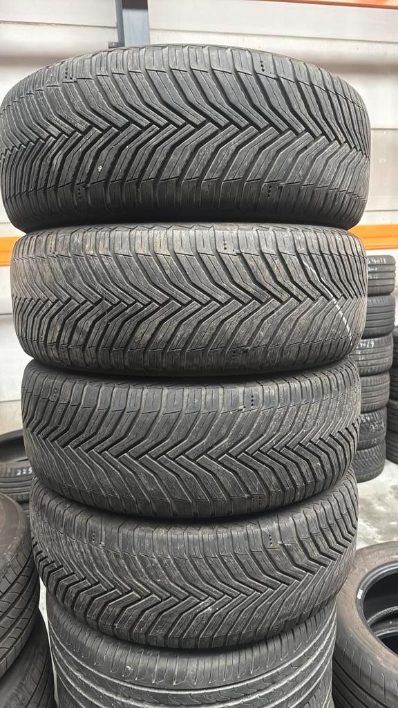 235/55R18 2355518 235/55/18 marque d'hiver Michelin, Autos : Divers, Accessoires de voiture, Enlèvement