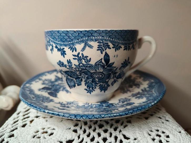 Vintage theekop en schotel van Enoch Wedgwood , Antiek en Kunst, Antiek | Servies los, Ophalen of Verzenden