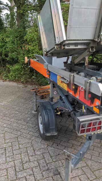 Paus verhuislift, Ophalen
