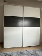 Wit-zwarte kledingkast met schuifdeuren van 180cm, 150 tot 200 cm, 150 tot 200 cm, Gebruikt, 50 tot 75 cm