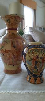 2 vases chinois, Antiquités & Art, Antiquités | Vases, Enlèvement ou Envoi