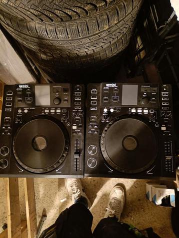 2x Tabel top Gemini Cdj 700 beschikbaar voor biedingen