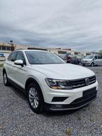 Volkswagen Tiguan 2.0 TDi SCR Comfortline DSG (EU6.2), 4 cilinders, Wit, Leder, Bedrijf