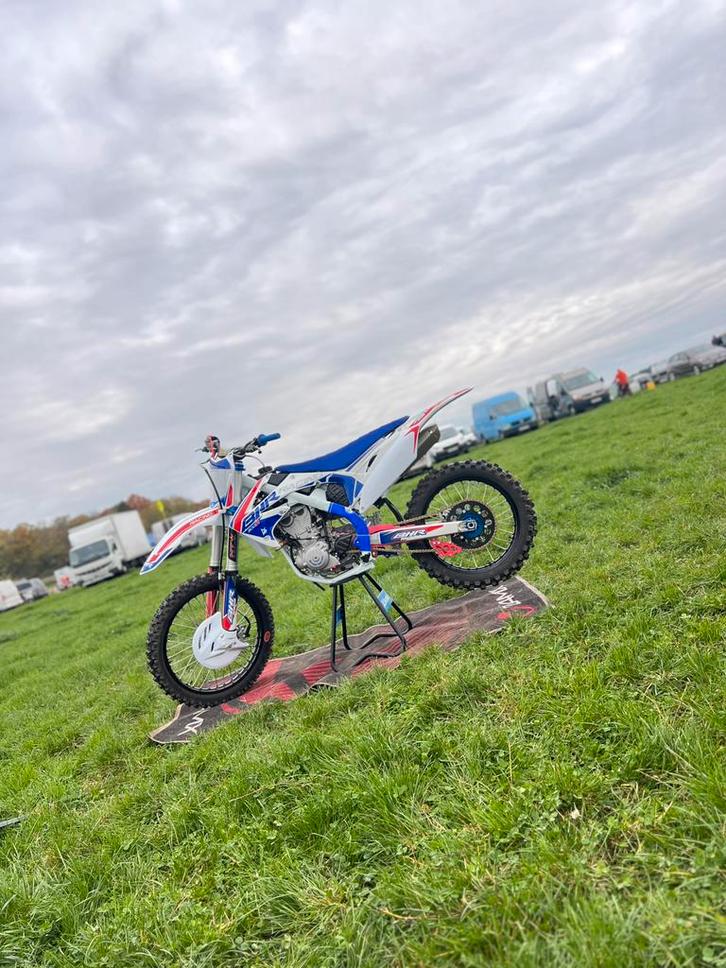 Bhr 300, Vélos & Vélomoteurs, Cyclomoteurs | Cyclomoteurs de cross, Comme neuf, Enlèvement