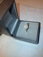 Bague en or blanc 18 carats et diamants, Bijoux, Sacs & Beauté, Enlèvement