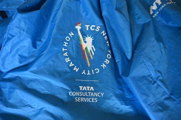 New York Marathon Poncho (uniek !), Sport en Fitness, Loopsport en Atletiek, Nieuw, Kleding, Hardlopen, Overige merken, Ophalen of Verzenden