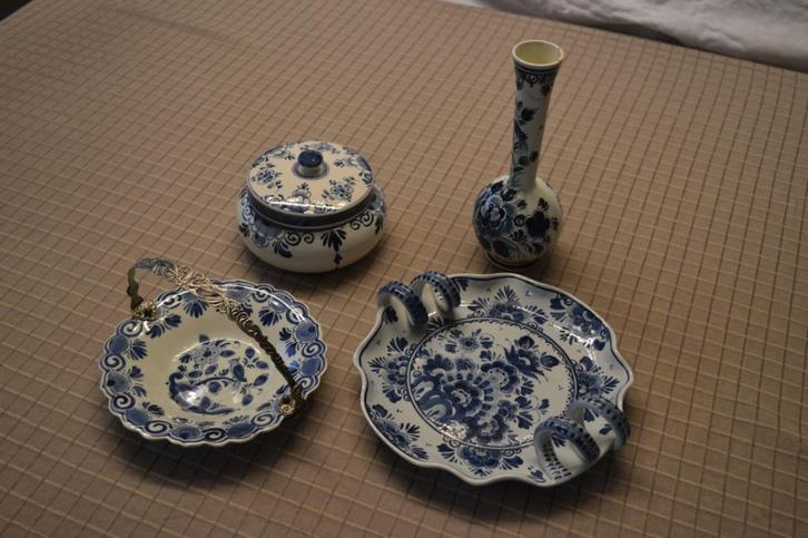Delfts blauw handgeschilderd porselein, Antiek en Kunst, Antiek | Porselein, Ophalen