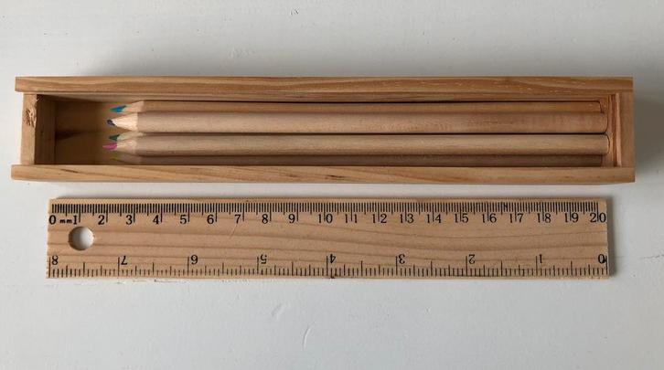 nieuw houten pennendoosje met set van 5 kleurpotloden, Hobby en Vrije tijd, Tekenen, Nieuw, Overige typen, Ophalen of Verzenden