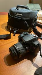 Canon EOS 1300D + accesoires + 256gb geheugen kaart, Ophalen, Zo goed als nieuw, Canon