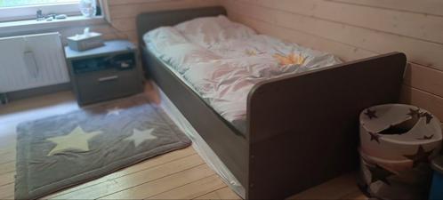 Luca volledige slaapkamer in grijs berkenhout, Huis en Inrichting, Slaapkamer | Complete slaapkamers, Zo goed als nieuw, Ophalen