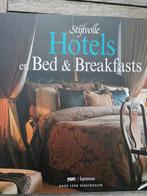 L. Verstraelen - Stijlvolle hotels en Bed & Breakfasts, Ophalen, Zo goed als nieuw, L. Verstraelen