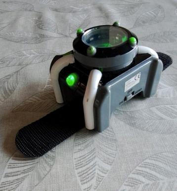 Ben 10 omnitrix  beschikbaar voor biedingen