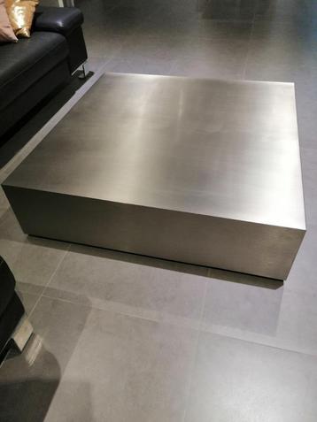 Design stalen woonkamertafel 110 cm x 110 cm  beschikbaar voor biedingen