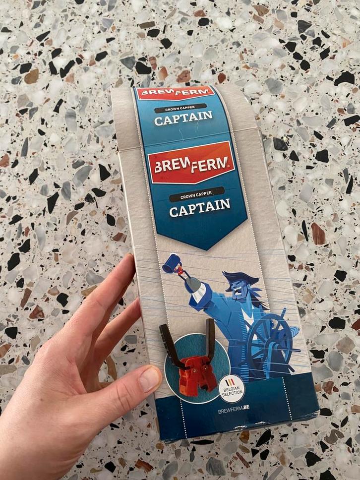 Brewferm kroonkurkapparaat Captain 26 mm, Collections, Marques de bière, Enlèvement