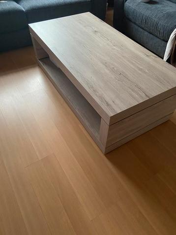 salontafel met opberg vakje in het midden TOPSTAAT.! beschikbaar voor biedingen