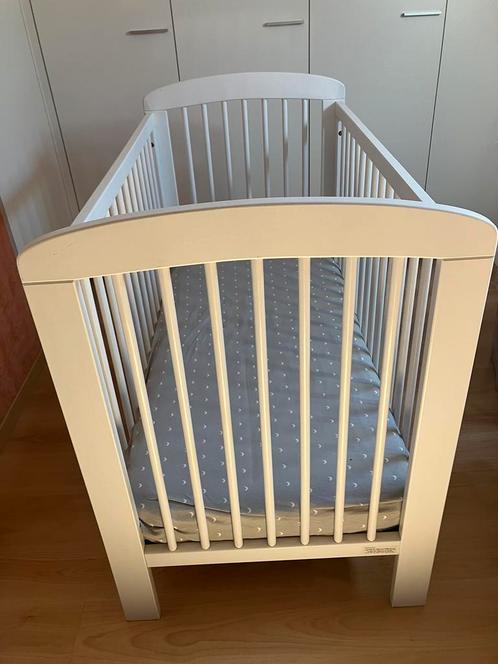 Babybedje, Kinderen en Baby's, Kinderkamer | Bedden, Gebruikt, 160 tot 180 cm, Minder dan 70 cm, Lattenbodem, Matras, Ophalen